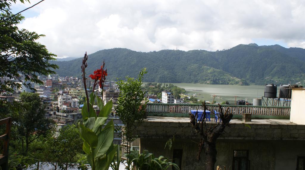 Peace Guest House Pokhara Luaran gambar