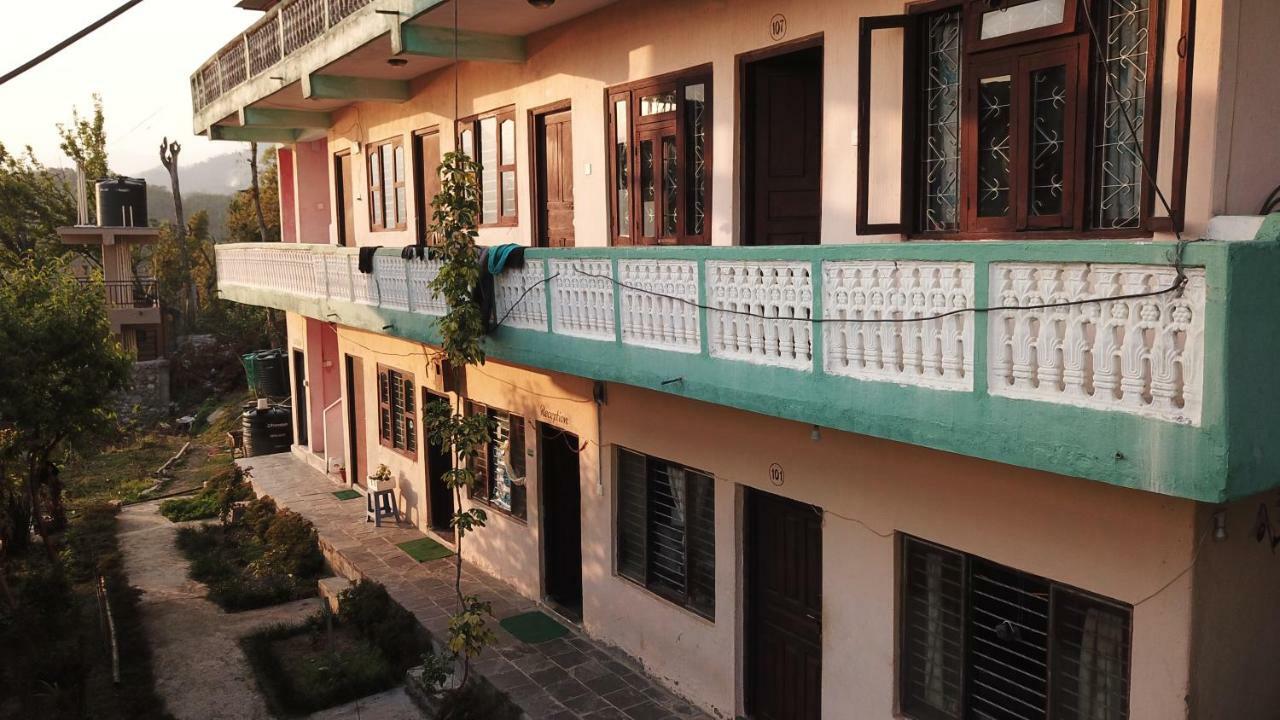 Peace Guest House Pokhara Luaran gambar